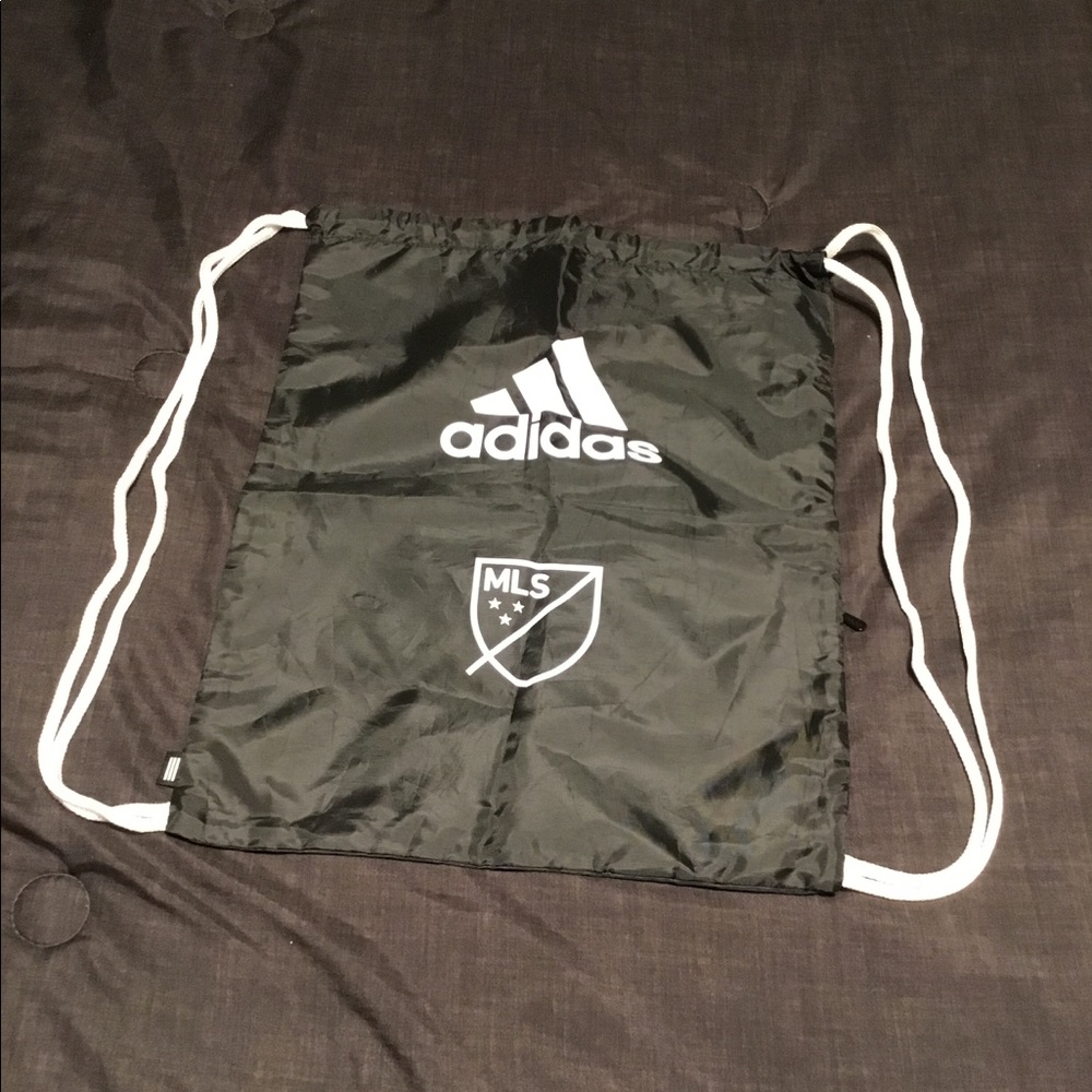 Adidas drawstring bag
